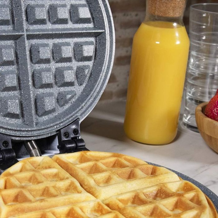 Cecotec 08005 Fun Gofrestone 3 in 1 electric waffle maker. 700 W — 5