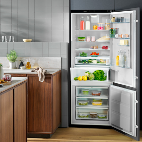 Built-in refrigerator Electrolux ENP7TD75S — 2
