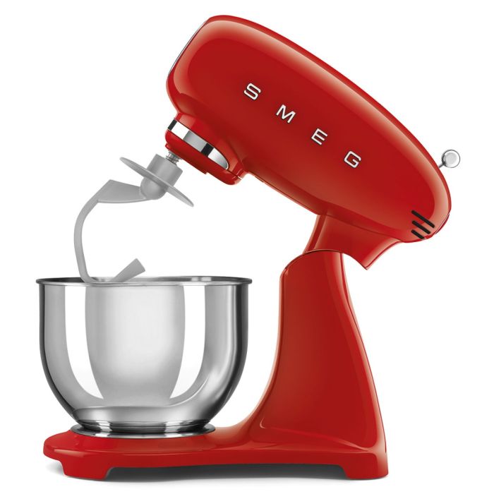 SMEG SMF03RDEU stand mixer — 7