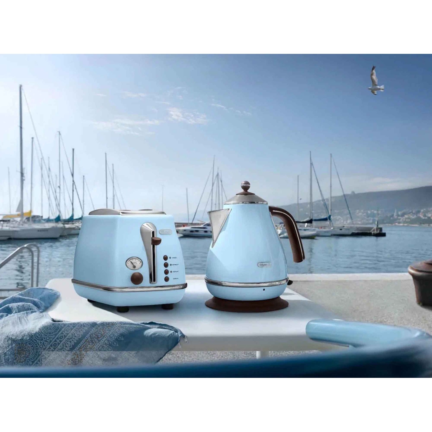Electric kettle De'Longhi KBOV2001AZ — 6