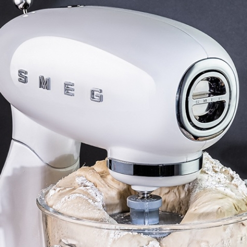 Planetary mixer Smeg SMF02WHEU — 2