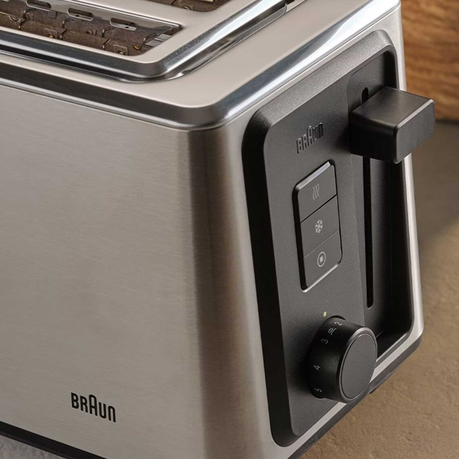 Toaster Braun HT5220BK Identity — 5
