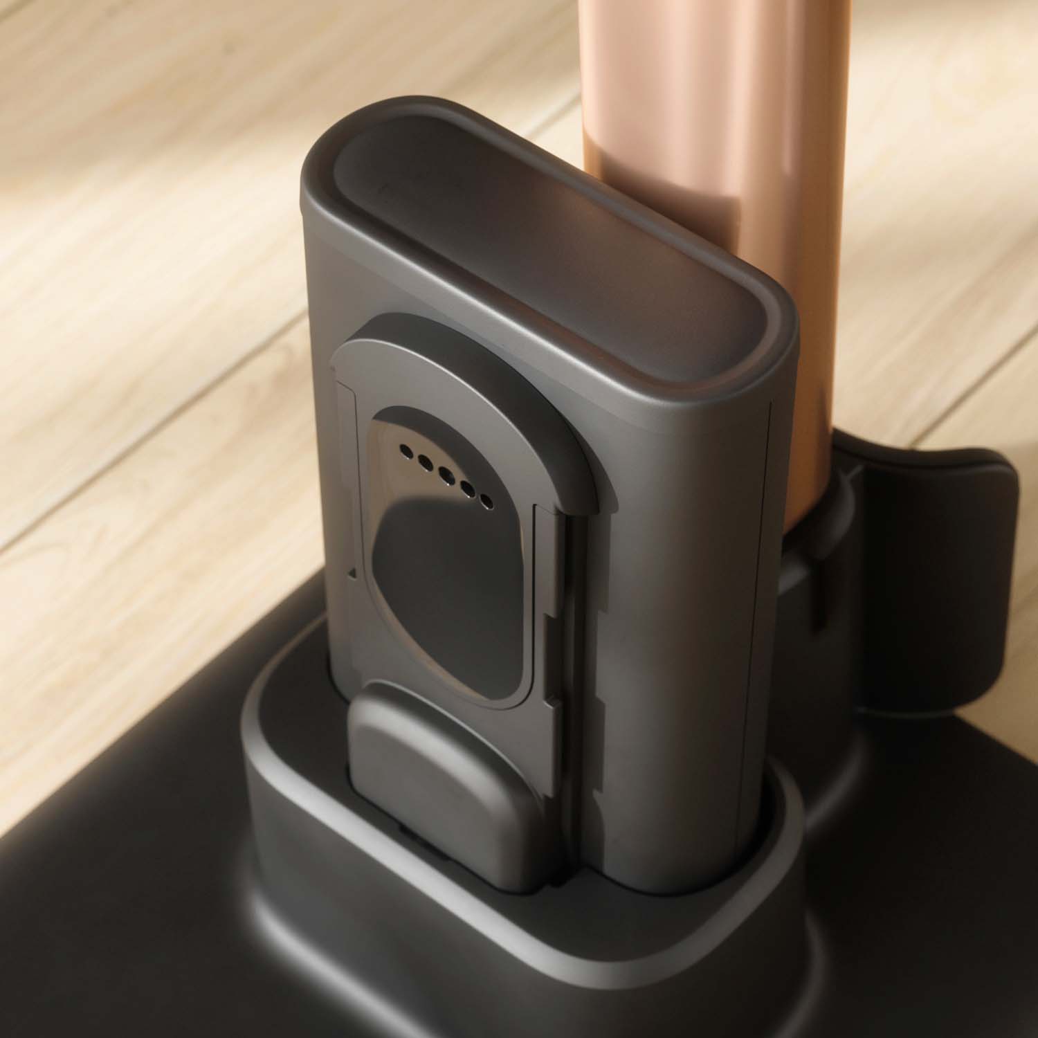 Cordless vacuum cleaner ELECTROLUX EP82H25WET — 3
