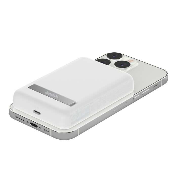 Belkin 5K Qi2 MagSafe Compatible Powerbank with Kickstand BPD004BTWT — 2
