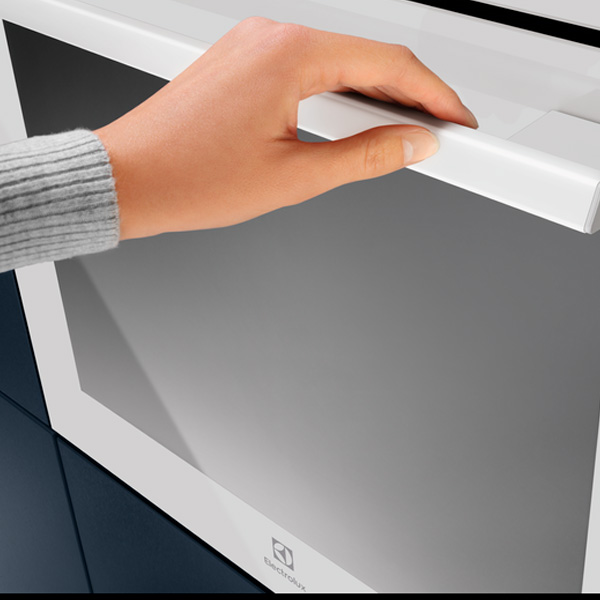 Built-in oven Electrolux EOF3H40BW — 3