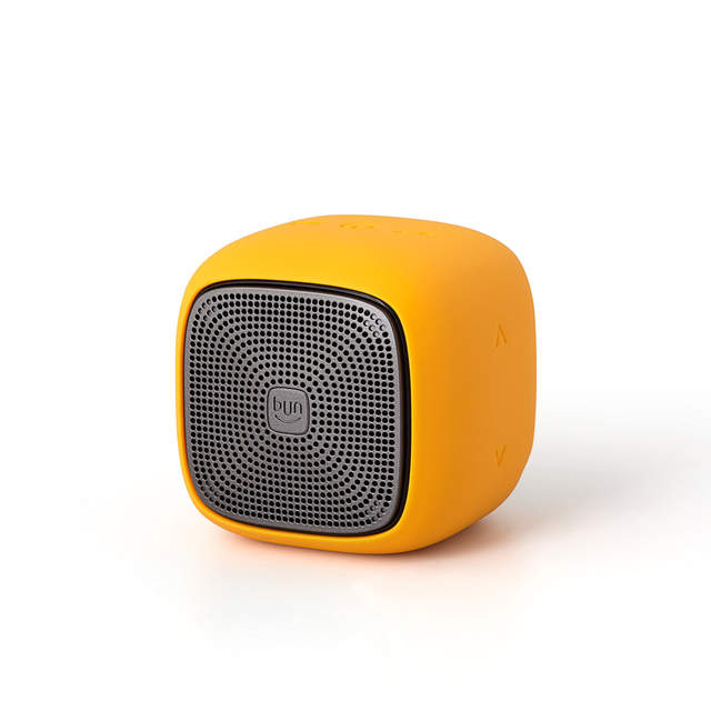 Edifier portable Bluetooth speaker MP200 — 3