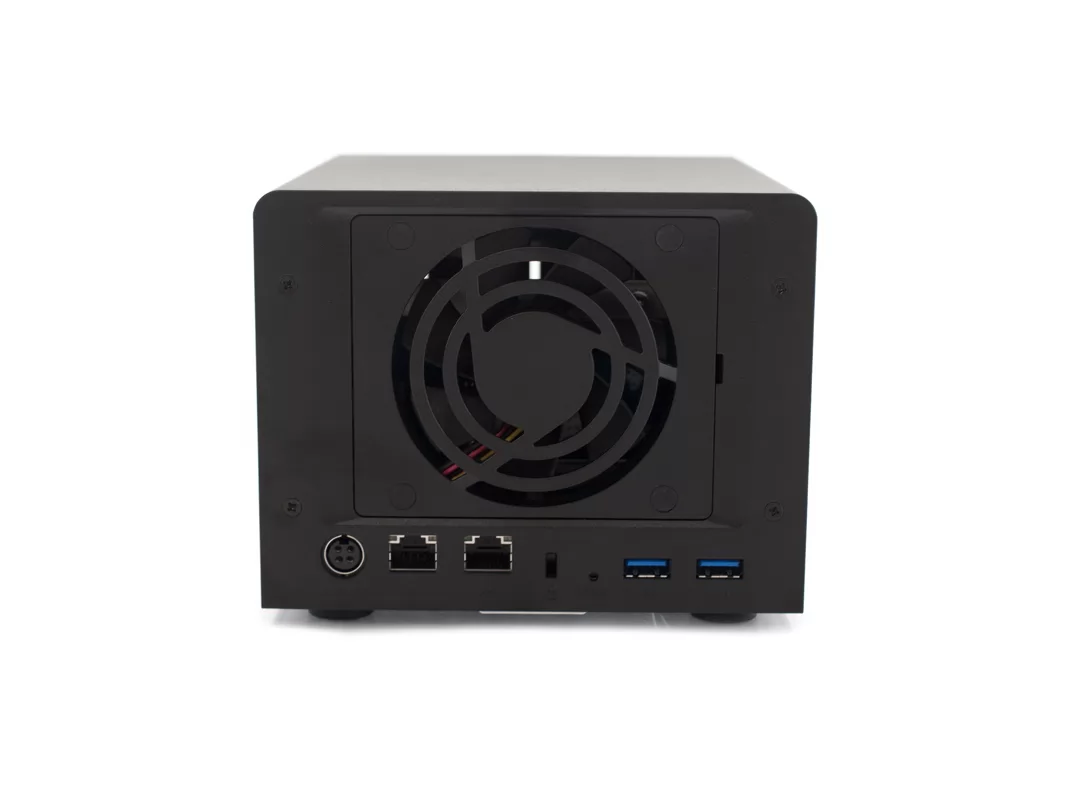 Сетевое хранилище Synology DS1821 на 8 отсеков — 3