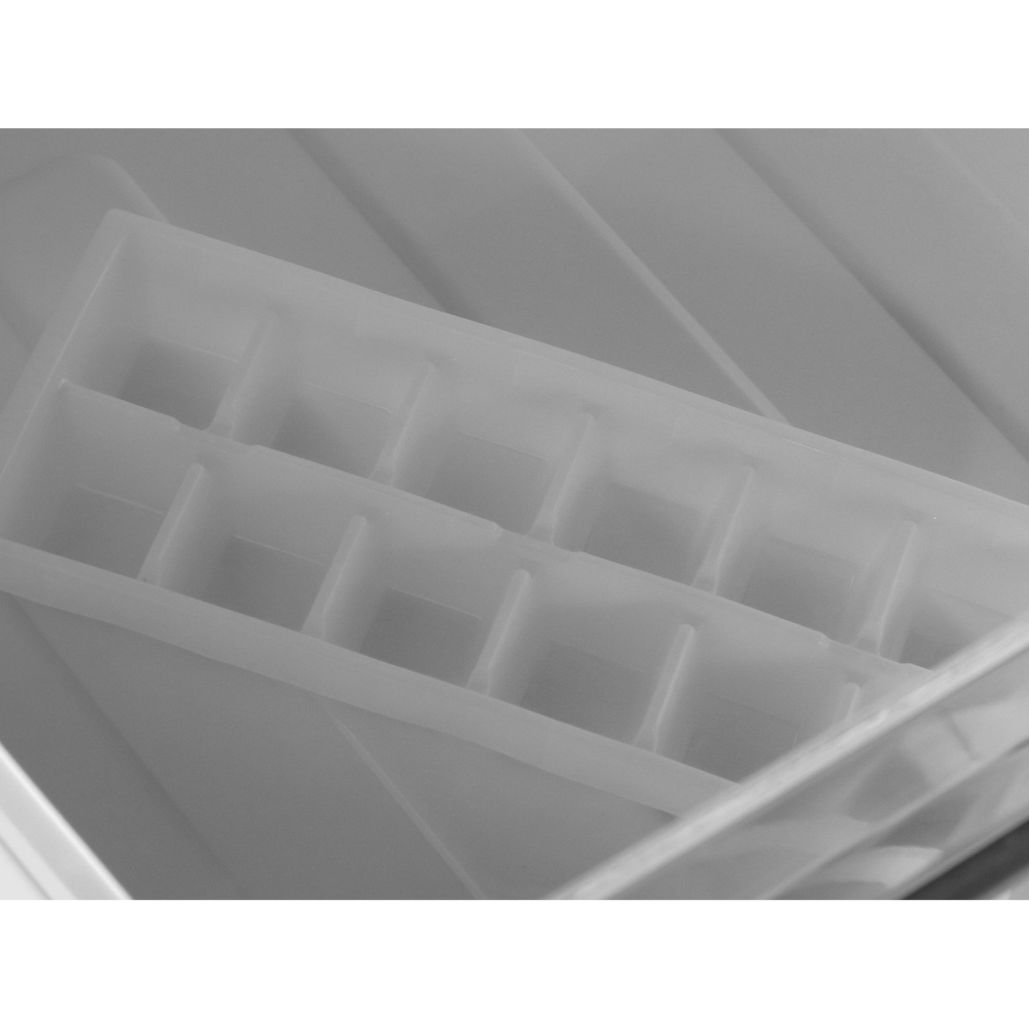Refrigerator BERG BR-N317BB — 9