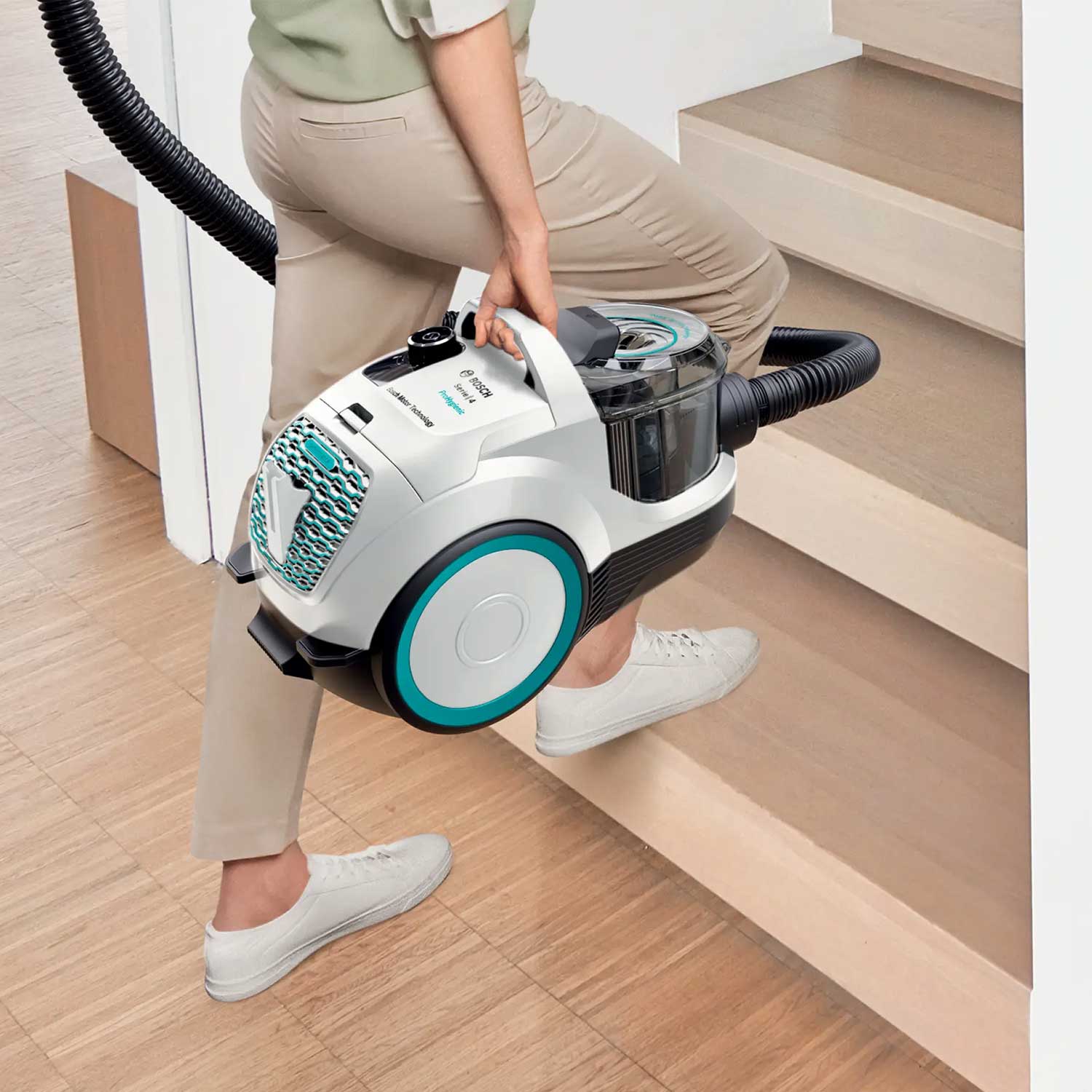 Bagless vacuum cleaner Bosch BGC21HYG1 — 13