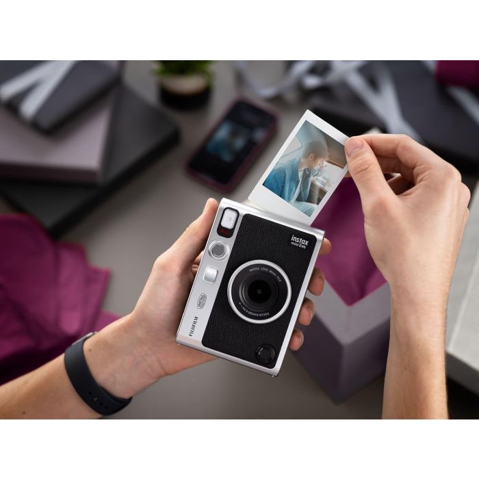 Fujifilm Instax Mini Evo — 6