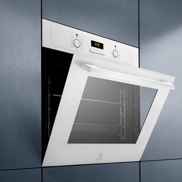 Built-in oven Electrolux EOF3H40BW — 2