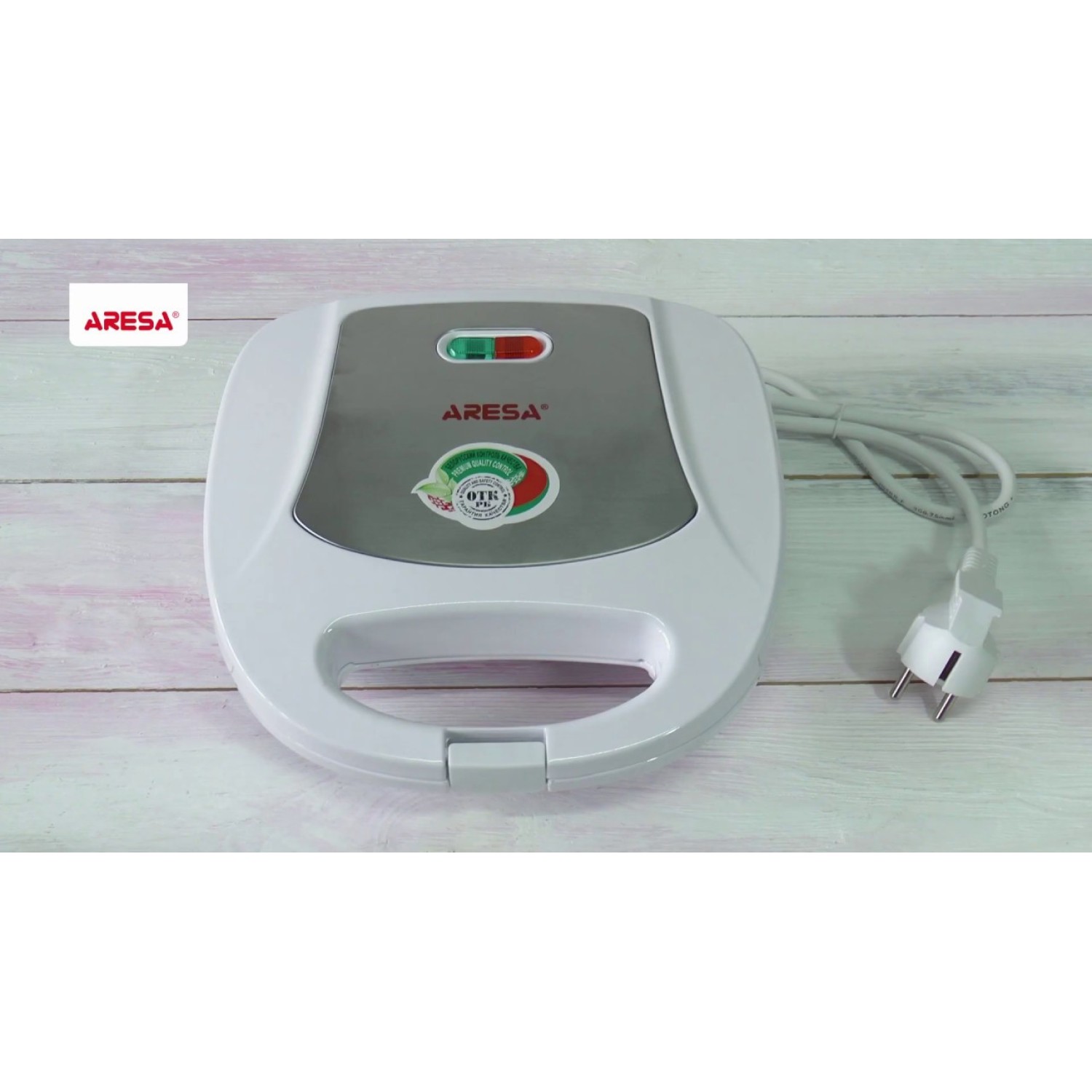 Sandwich and waffle maker ARESA AR-1205 — 3