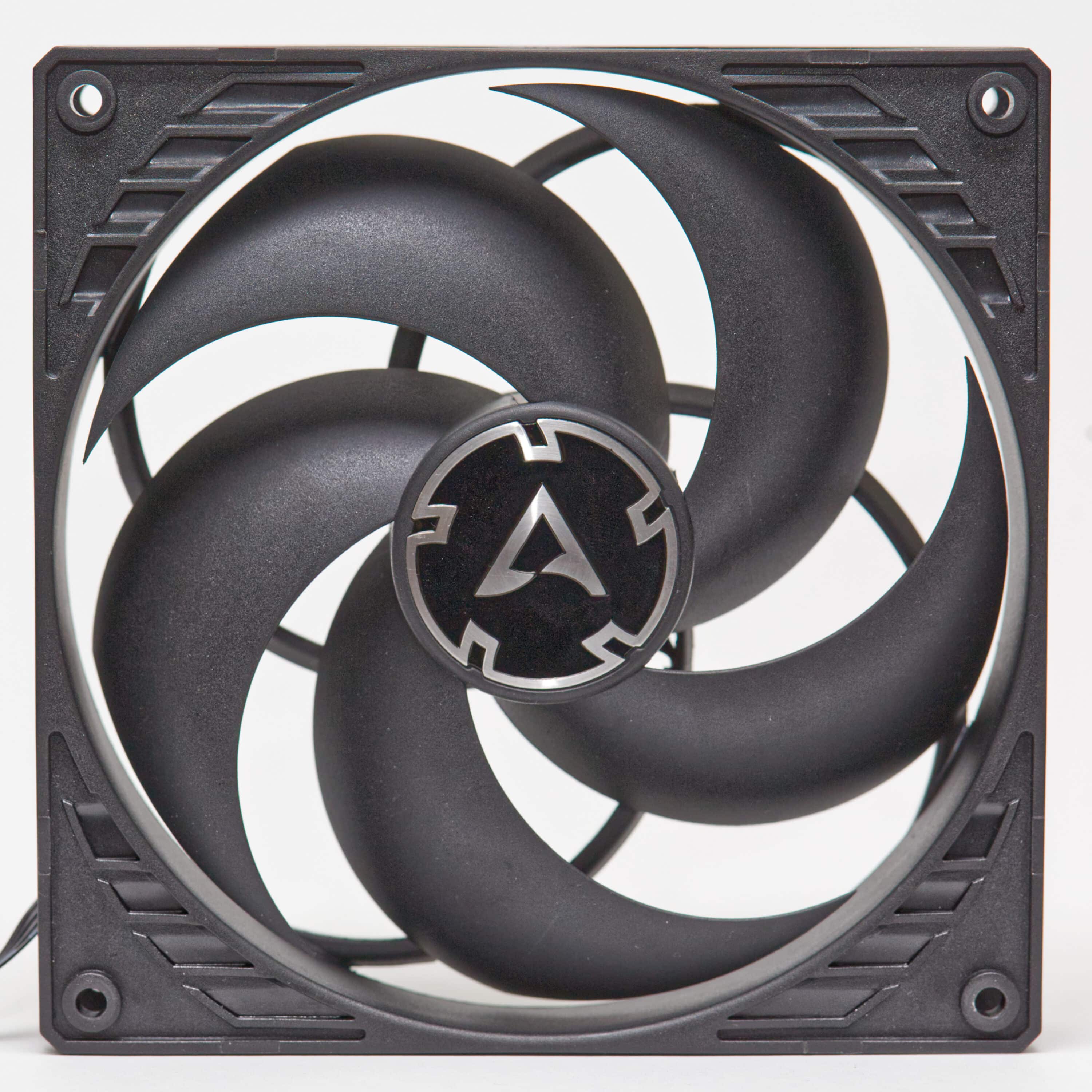 Fan case Arctic Cooling P14 PWM 5 14cm PWM — 2