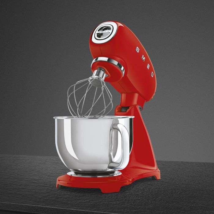 SMEG SMF03RDEU stand mixer — 8