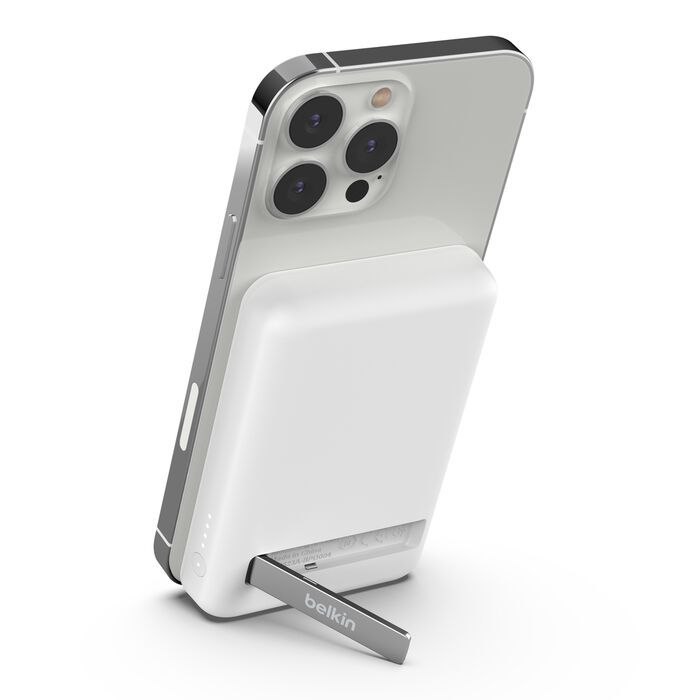 Belkin 5K Qi2 MagSafe Compatible Powerbank with Kickstand BPD004BTWT — 3