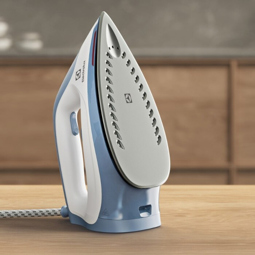 Steam iron Electrolux E5ST1-2DB — 4