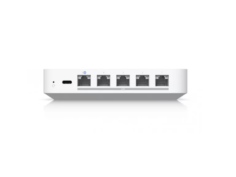 Router Ubiquiti UCG-MAX — 4