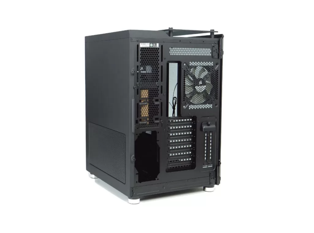Corsair Crystal 680X RGB CC-9011168-WW — 3