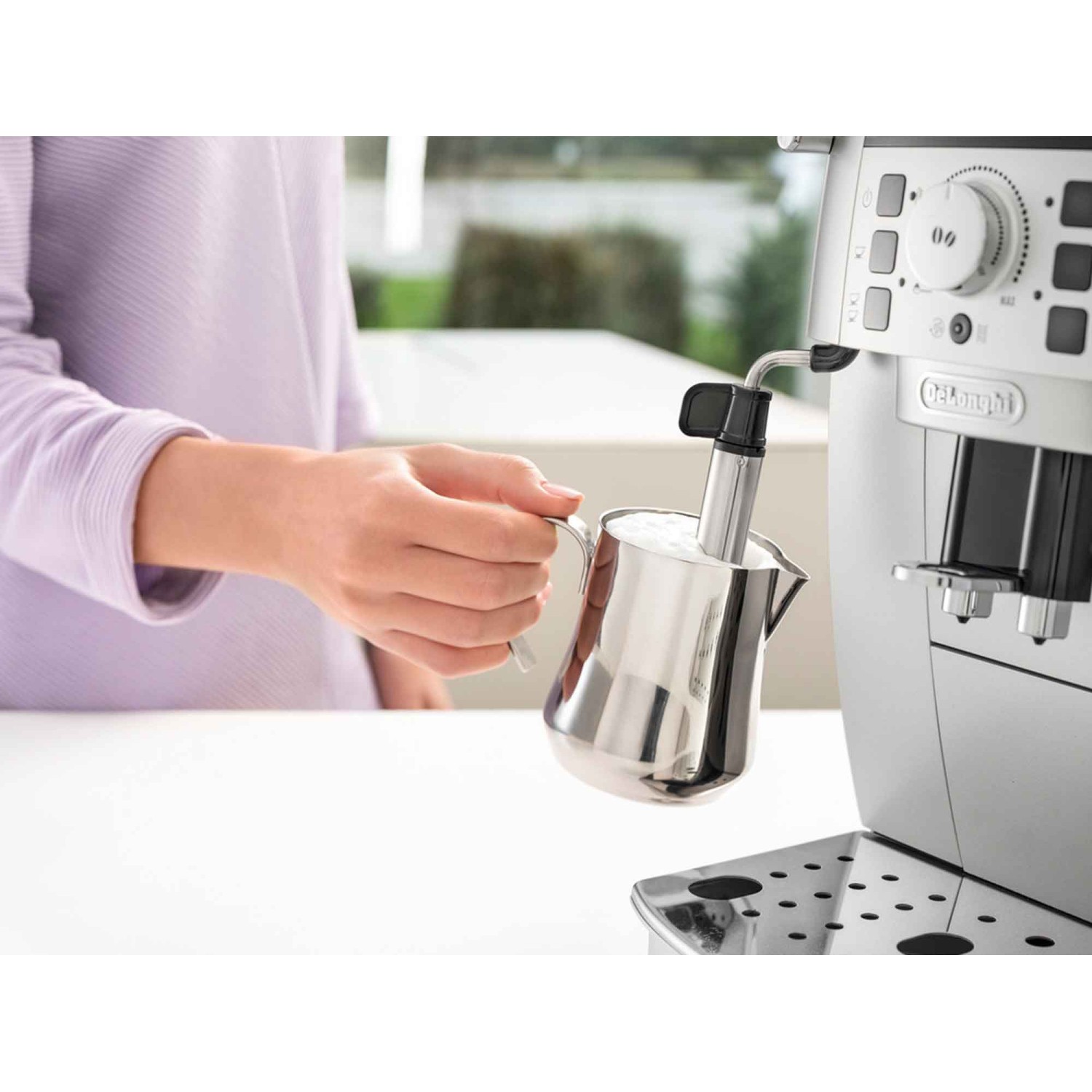 Automatic coffee machine De'Longhi MAGNIFICA S ECAM22.110.SB — 14