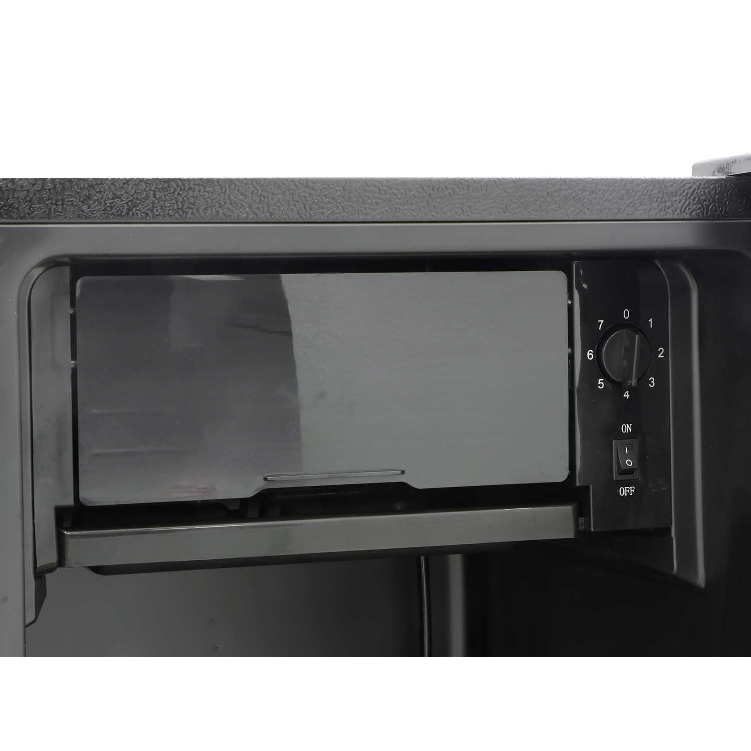 Showcase and wine refrigerator HOFFMANN HTR165SC — 11