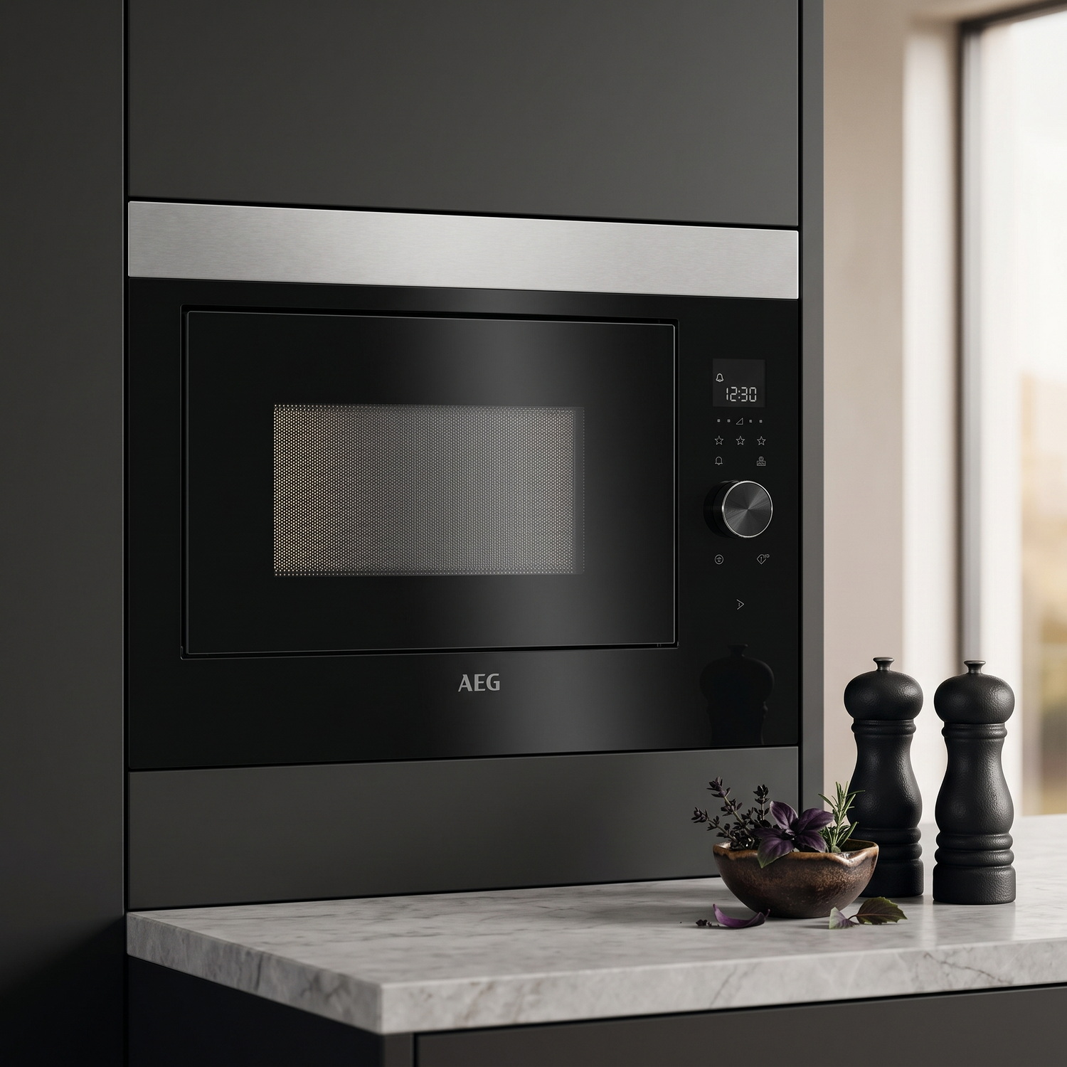 Microwave oven built in AEG MBE2658SEM — 2