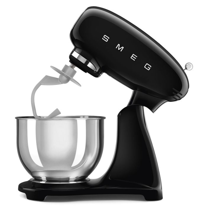 SMEG SMF03BLEU stand mixer — 8