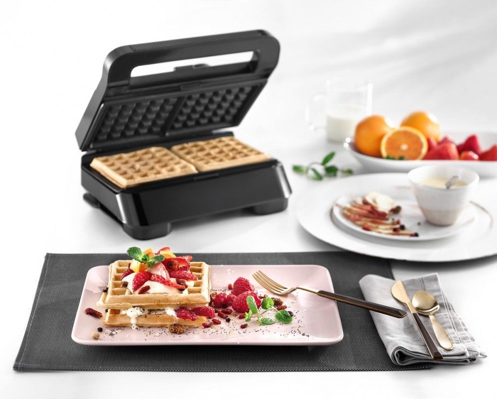 Sandwich maker DELONGHI SW12C.BK — 4