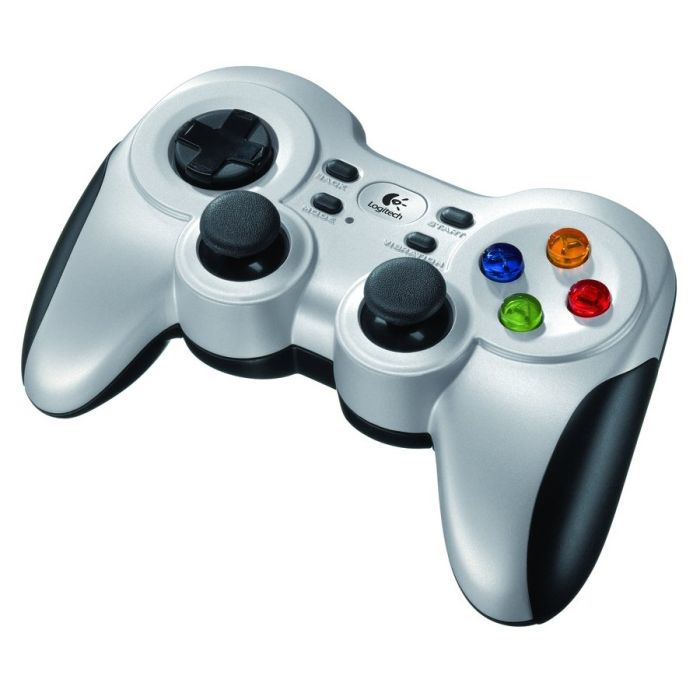 F710 Wireless GamePad L940-000145 SILVER/L940-000145 — 2