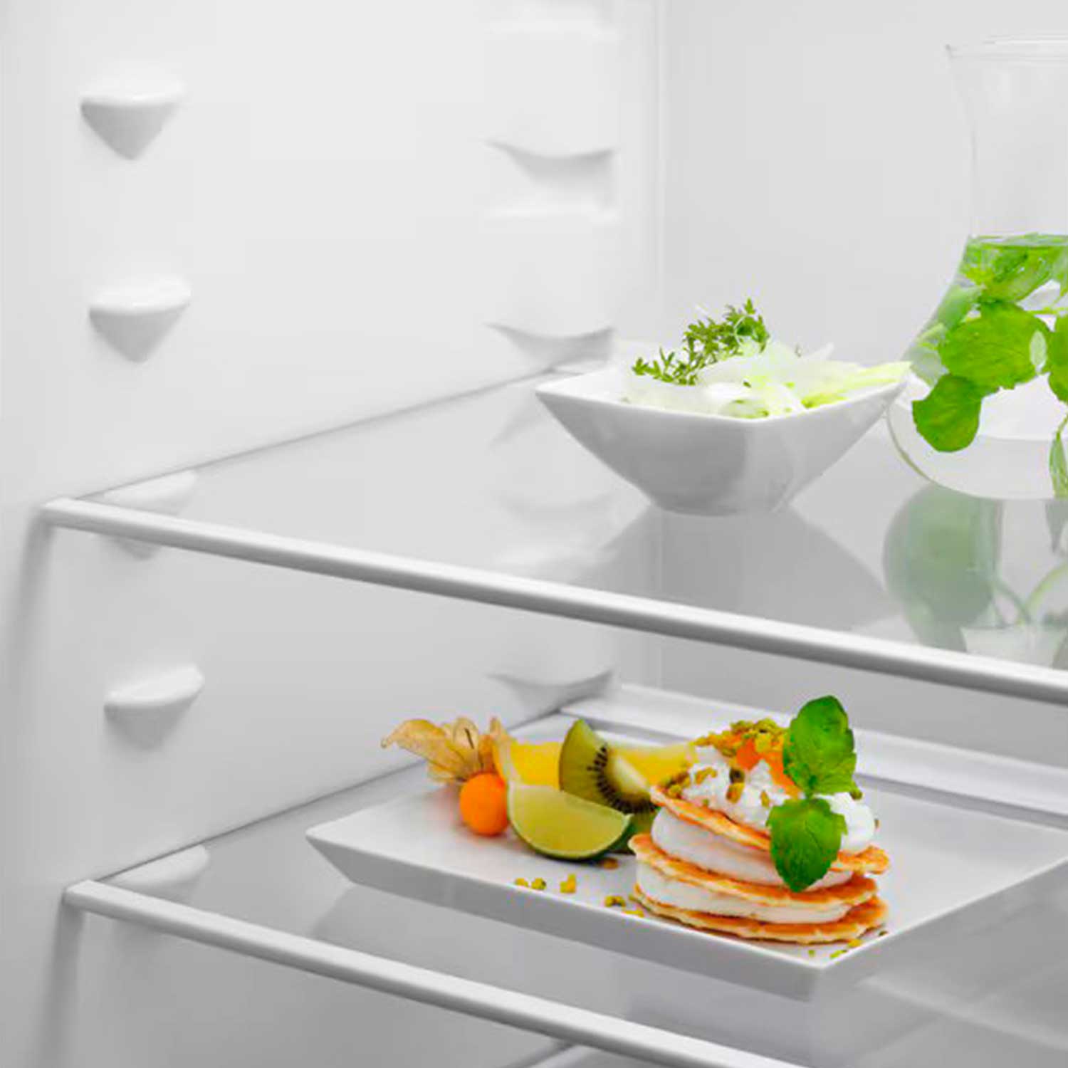 Built-in refrigerator Electrolux ENT6NE18S — 4