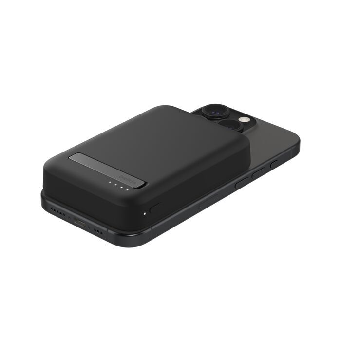 Belkin 8k Qi2 MagSafe Compatible Powerbank with kickstand BPD007BTBK — 2