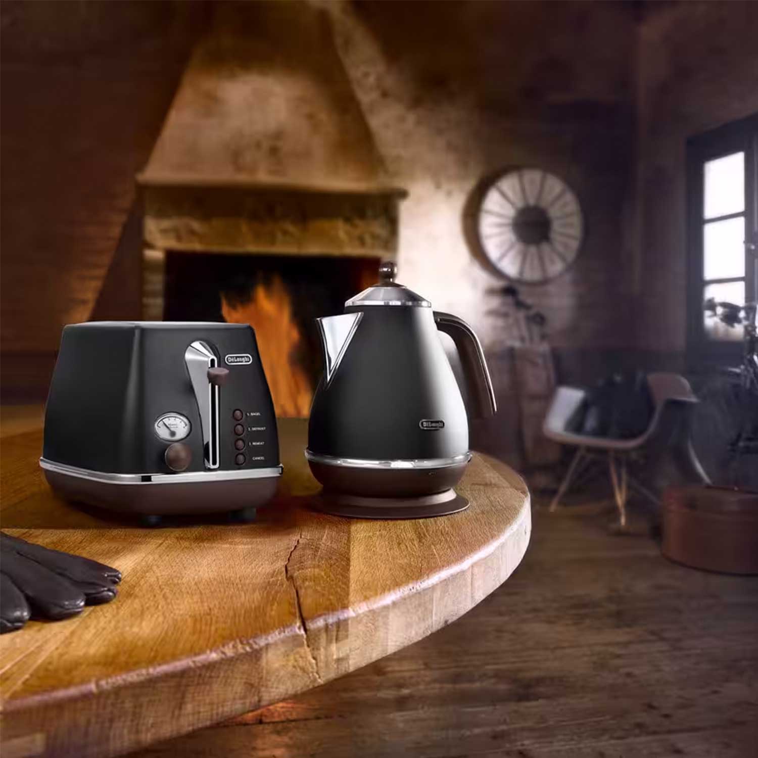 Electric kettle DeLonghi KBOV2001BK — 4