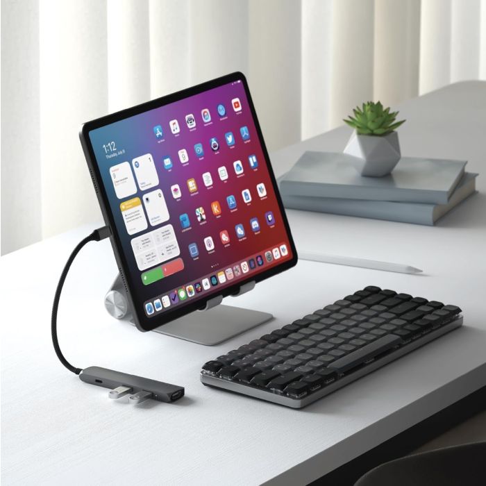 Satechi 4 in 1 USB-C Slim Multiport Adapter 4K ST-P4SM — 14