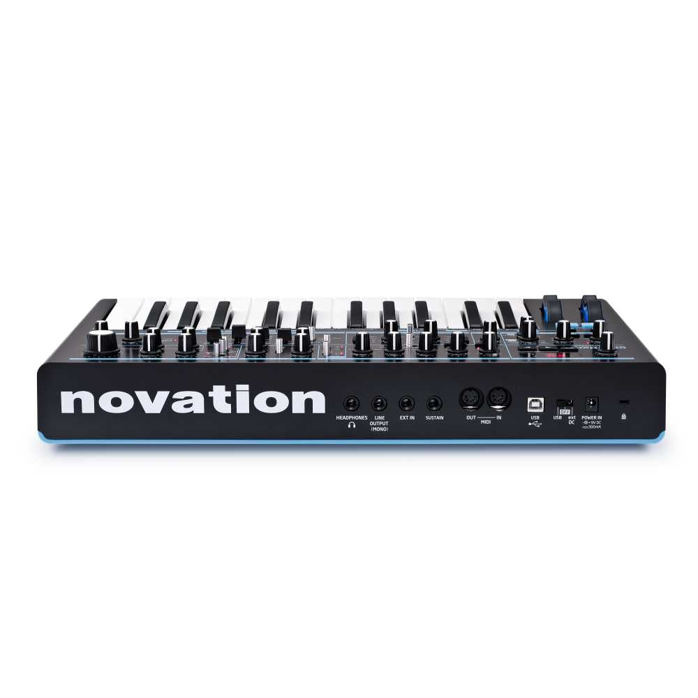 NOVATION Bass Station II analog synth — 2