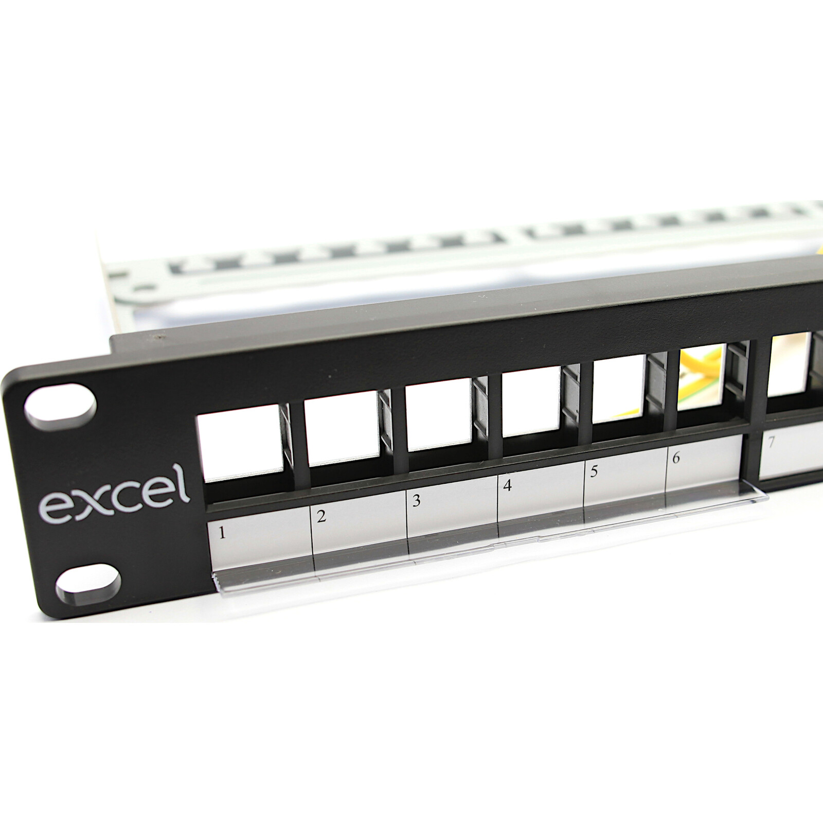 Незагруженная патч-панель Excel Networking 100-095 на 24 порта, 1U — 4
