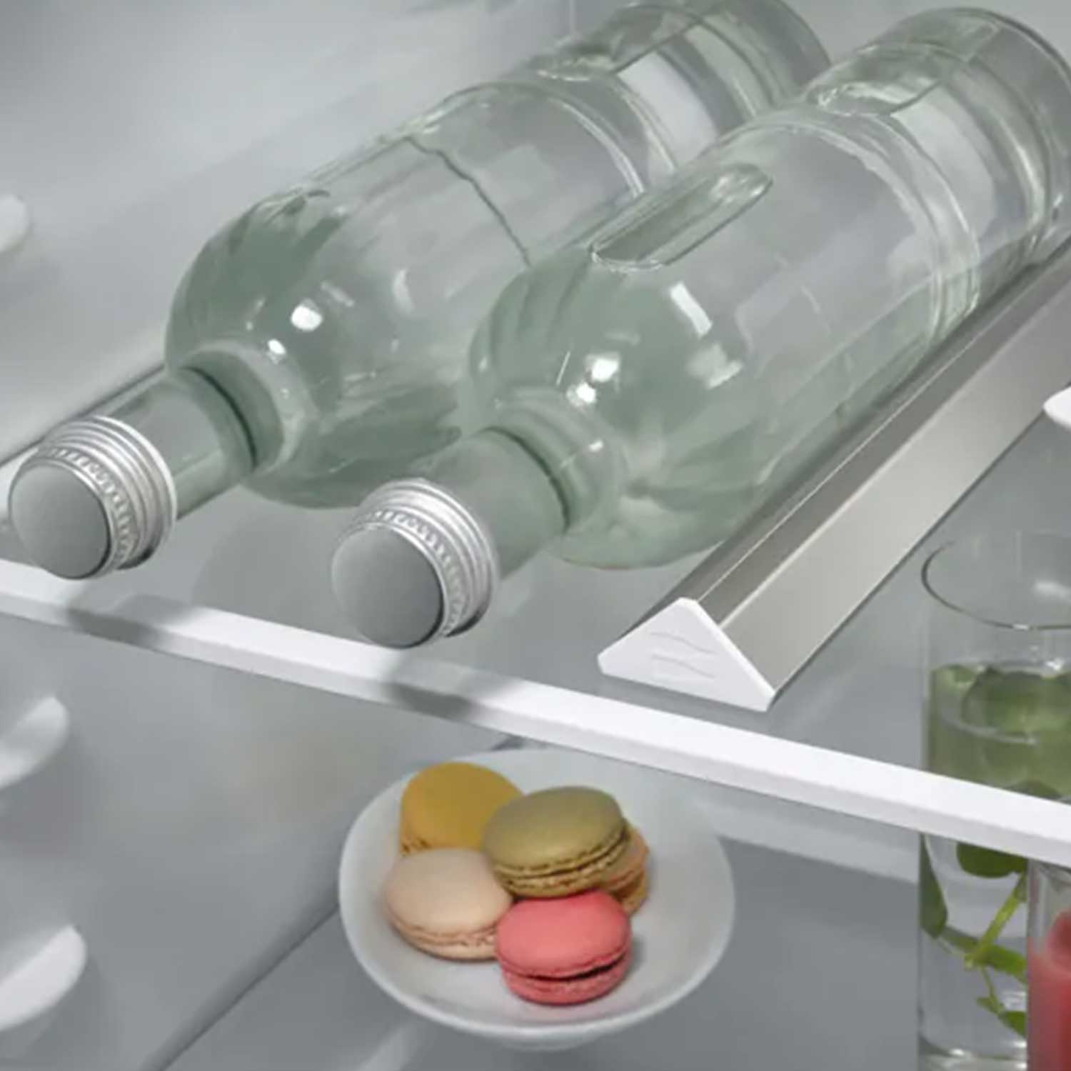 Built-in refrigerator AEG OSC7G18RES — 7