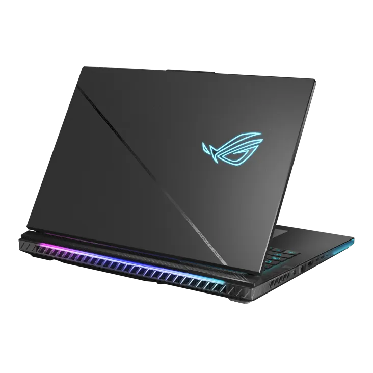 ROG Strix SCAR 18 — 4