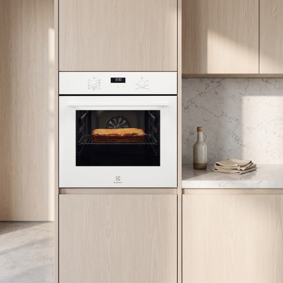 Built-in oven Electrolux EOF5F50BV — 3