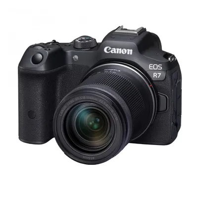 EOS R7 RF-S 18-150 IS STM